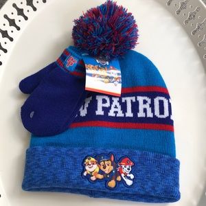 Paw Patrol child's knit winter hat and mitten set size inside at shows 2T-5T